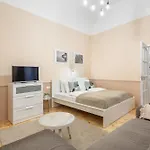 Excellent Location, Cozy Lejlighed *