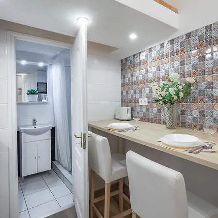 Excellent Location, Cozy Appartamento