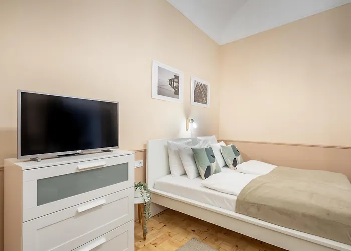 Excellent Location, Cozy